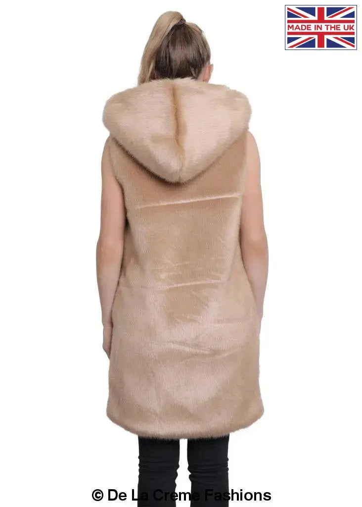 De La Creme - Women's Faux Fur Hooded Gilet