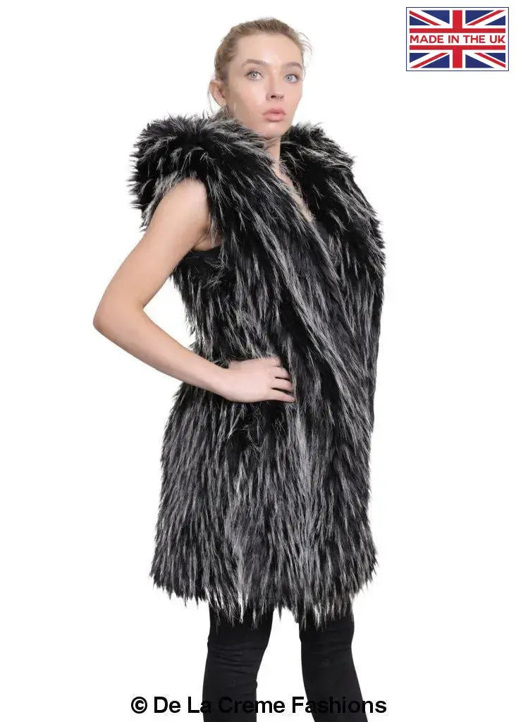 De La Creme - Women's Faux Fur Hooded Gilet