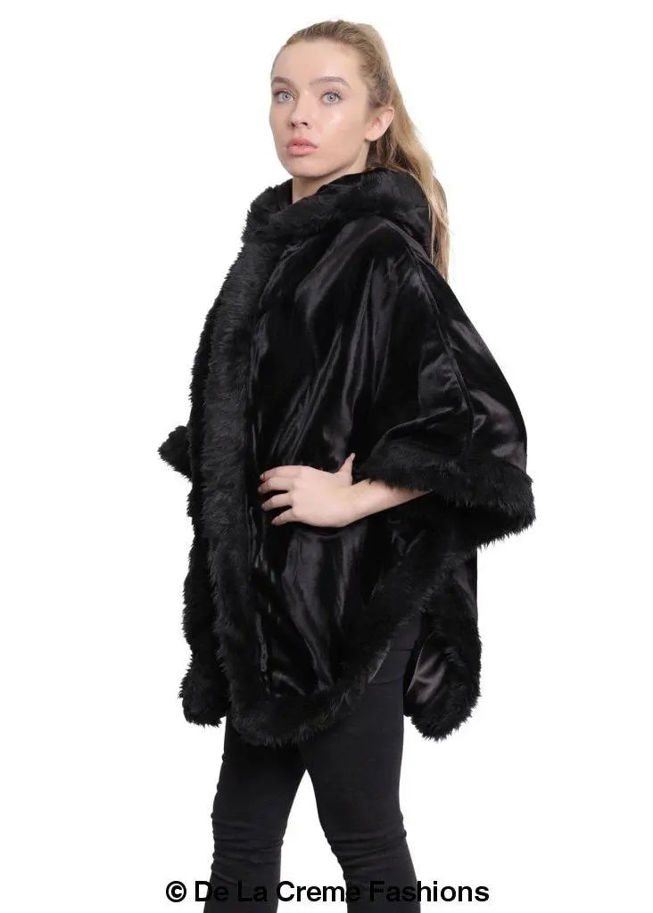 De La Creme - Women's Tribal Print Fur Lined Hooded Cape